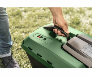 Bosch UniversalRotak 550 Ele. kosacka na travu