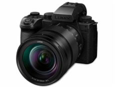 Panasonic Lumix DC-S5 Mark IIx + Lumix S PRO 24-105 mm f/4 Macro O.I.S., 24,2 Mpx, černá
