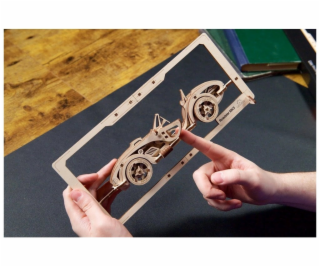 Ugears 2.5D dřevěné mechanické puzzle Roadster MK3