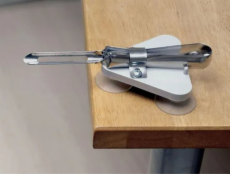 Škrabka na ovoce a zeleninu s přísavkou