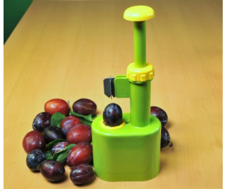 Odpeckovač švestek plast