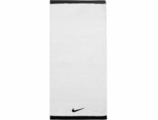 Nike Ručník Fundamental Towel M NET17-101 bílý Jedna velikost