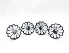 Solární dobíjecí lampa Flower, 0,06 W, IP44, čirá