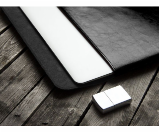 RED ANT APP MacBook Pro 14 černá ( Aroma Whisky)