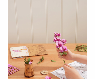 RoboTime 3D dřevěná skládačka Fialová orchidej