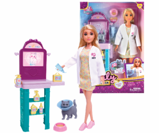 Panenka veterinářka s kočičkou