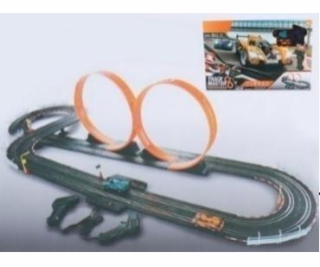 Madej Autodráha se dvěma smyčkami