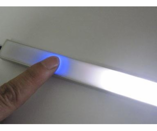 Ovládač LED pásky sa inštaluje do profilu 8A PROF-DIM2/BL