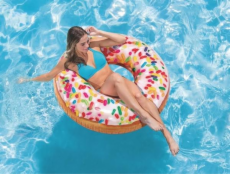 Nafukovací kruh donut s posypem 1,14m