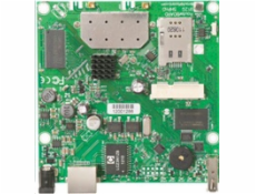 RouterBoard Mikrotik RB912UAG-5HPnD 600 MHz, 1x miniPCIe, 2x MMCX, 1x LAN, 1x USB, 1x SIM vč. L4
