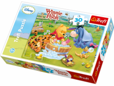 Puzzle TREFL Medvedík Pú - Prasiatko sa kúpe 30 dielikov
