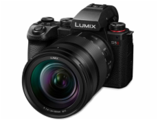 Panasonic Lumix DC-S5 II + 24-105 mm f/4