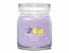 Svíčka ve skleněné dóze Yankee Candle, Citrón a levandule, 368 g