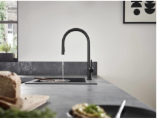 Kuchynská batéria Hansgrohe Talis M54 72800670, čierna