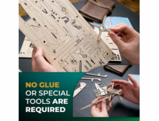 Ugears 2.5D dřevěné mechanické puzzle Stíhací letadlo