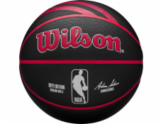 Wilson NBA Team City Collector Chicago Bulls In/Out Ball WZ4024105XB Black 7