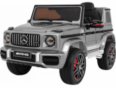 Vozidlo Mercedes G63 AMG lakované stříbrnou barvou
