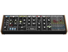 Behringer MODEL 15 - Syntezator analogowy