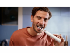 Elektrický zubní kartáček Philips HX7110/02