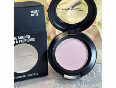 MAC Matné oční stíny s jogurtovou vůní 1,5 g