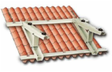 2545600